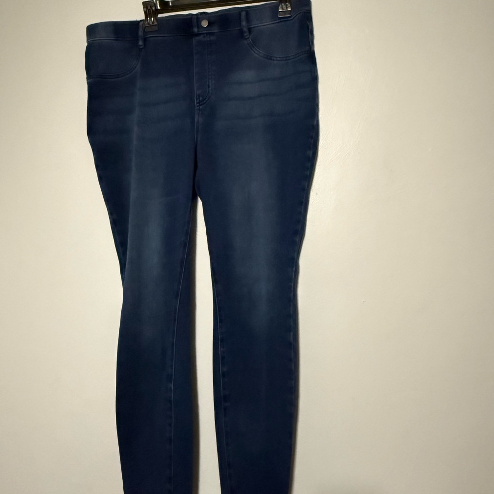 Time and Tru Dark Blue Skinny Jeggings